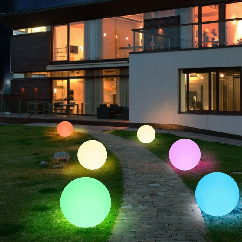 Luminária LED multicolorida à prova d'água para jardim e piscina