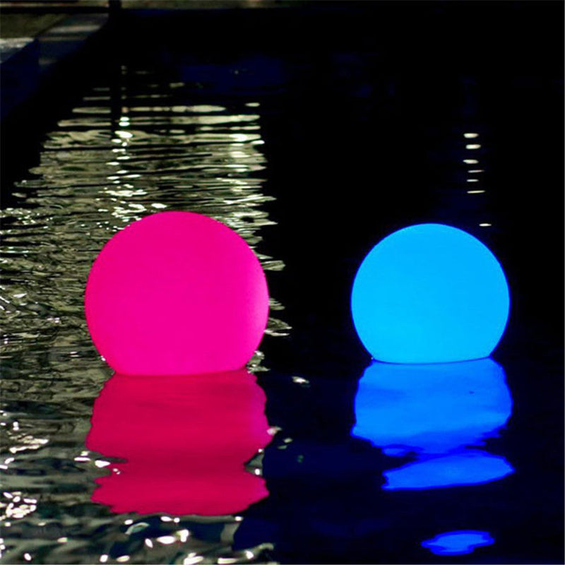 Luminária LED multicolorida à prova d'água para jardim e piscina